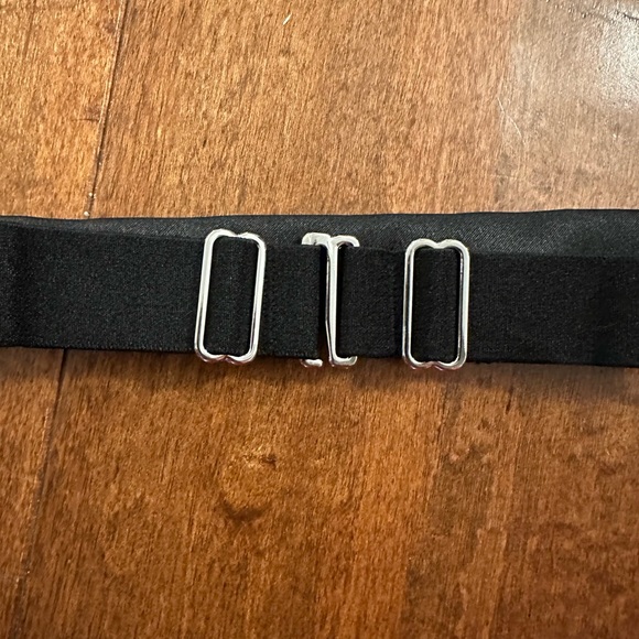 Victoria’s Secret Very Sexy Swarovski Crystal Rhinestone Garter Belt Sz M/L - Picture 9 of 11